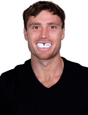 Opro Silver Match Level Gumshield (10yrs - Adult) - White/Black